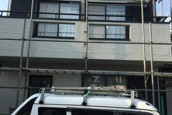 ベランダfrp防水工事 屋根カバー工事 外壁塗装 庇補修工事 東京都府中市 外壁塗装 屋根塗装 東京都府中市 株 ルーツ