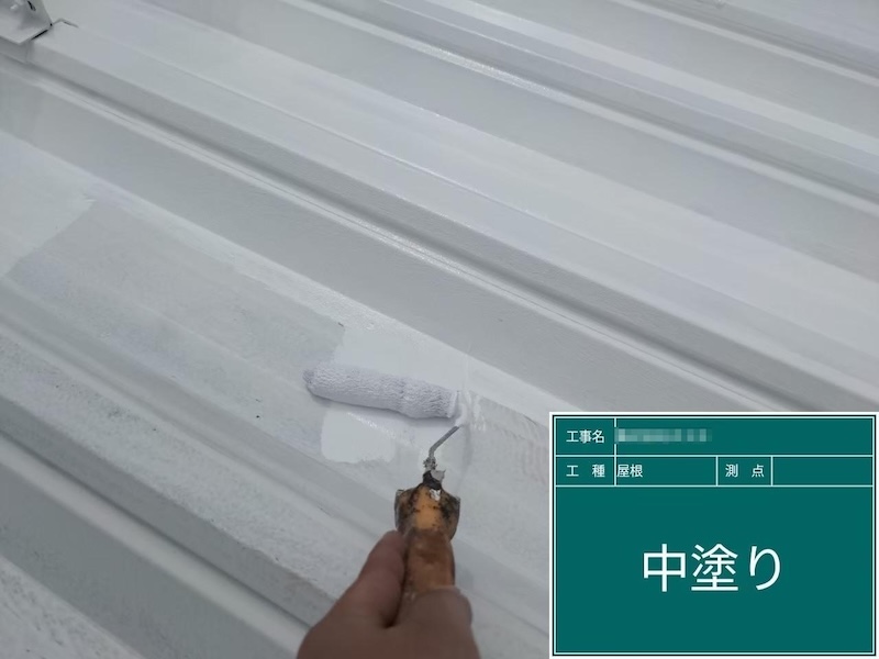 東京都多摩市　外壁塗装・屋根塗装工事　中塗りと上塗りの違いとは？