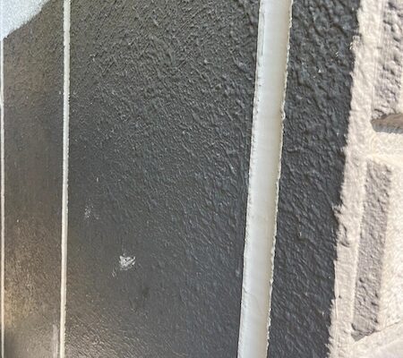 東京都府中市　マンション　外壁塗装工事　外壁目地のシーリング工事を行いました