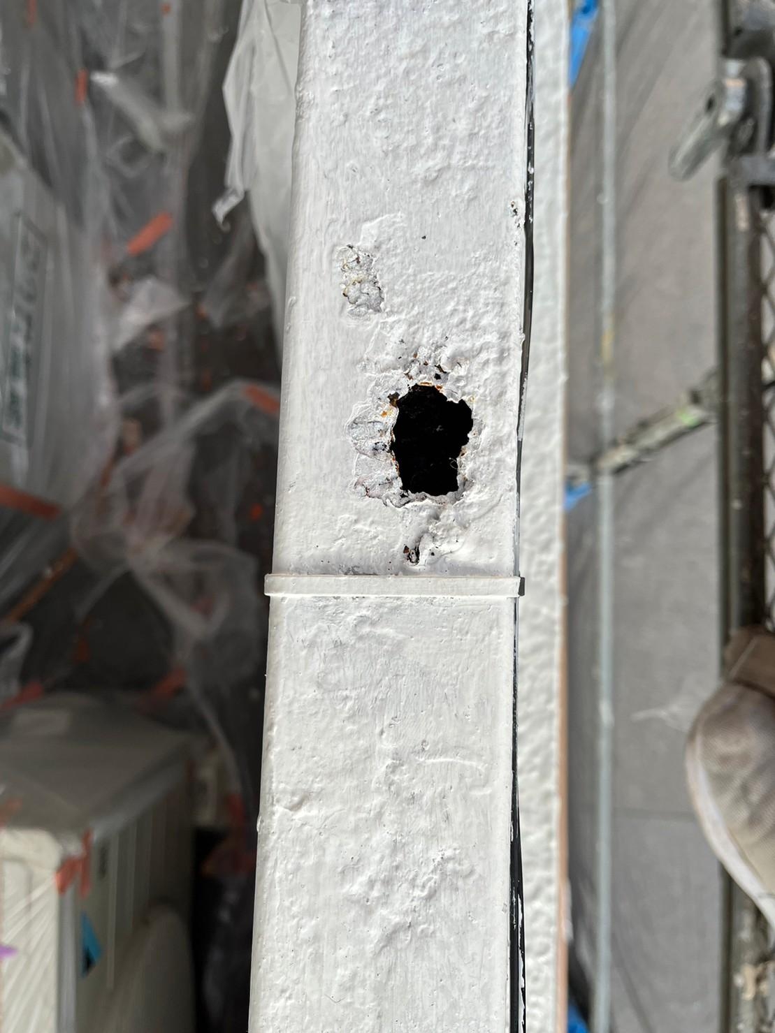 東京都府中市　マンション　外壁塗装工事　鉄部はサビに注意！5〜10年あたりが塗装時期