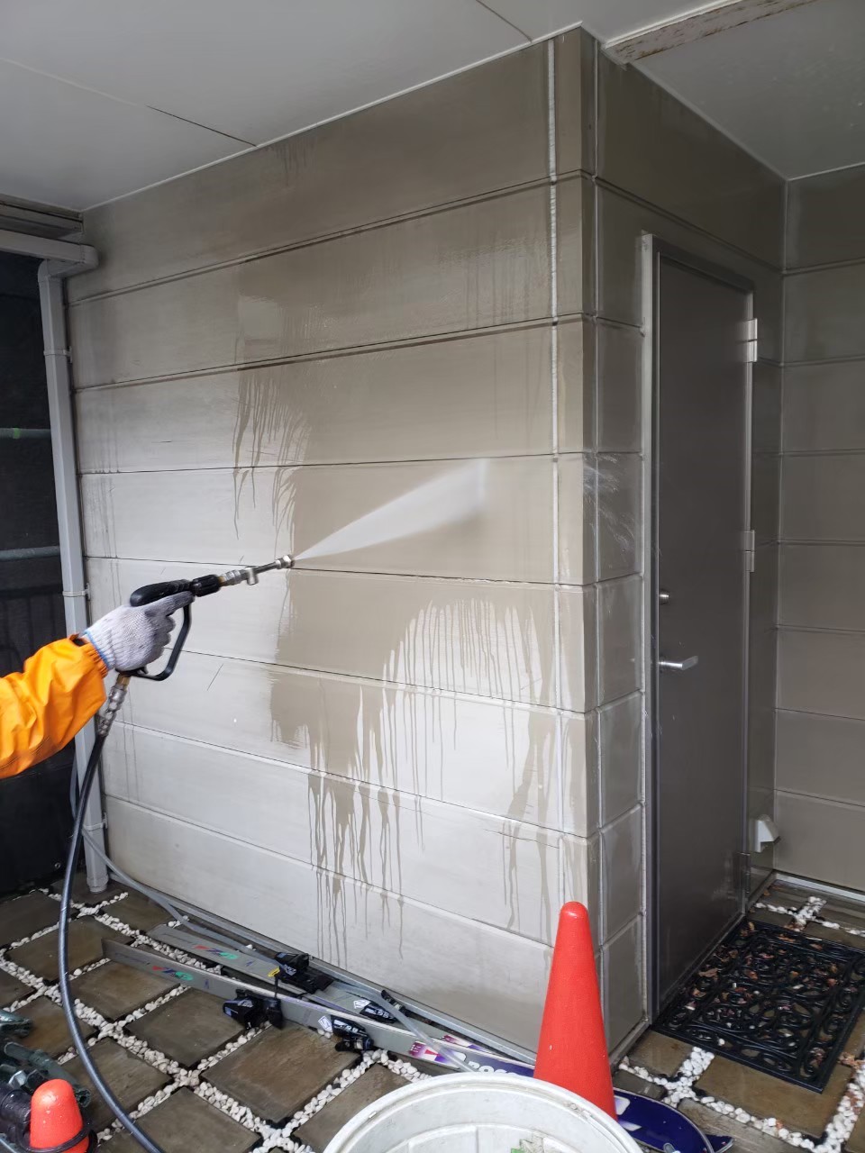 外壁塗装工事を始める前に知っておきたい高圧洗浄とは？