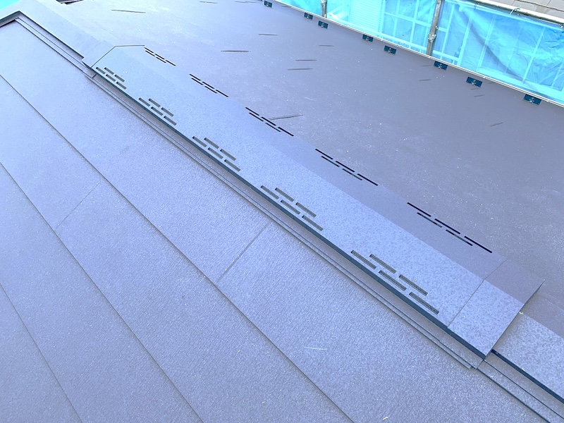 台風シーズンは屋根板金のトラブルにご注意！火災保険のご利用についても解説します！