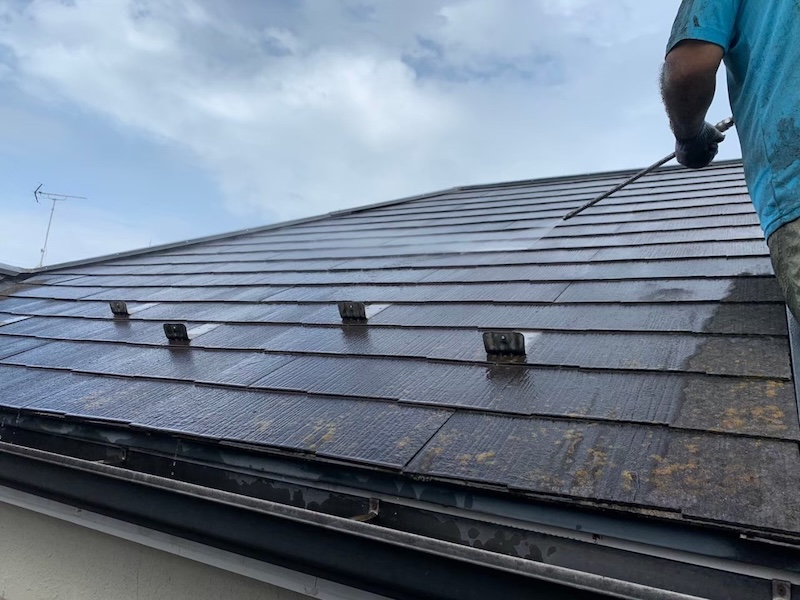 屋根塗装を長持ちさせるのに欠かせない下地処理について解説します!