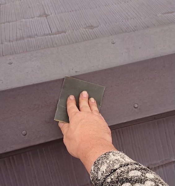 屋根塗装を長持ちさせるのに欠かせない下地処理について解説します!