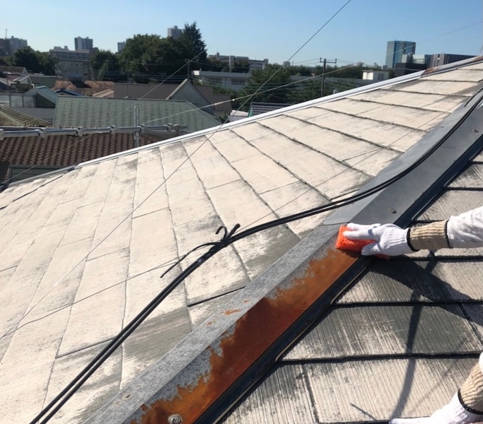 屋根塗装を長持ちさせるのに欠かせない下地処理について解説します!