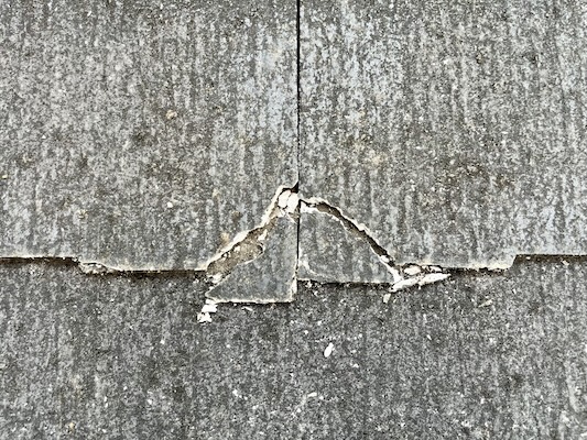 屋根塗装を長持ちさせるのに欠かせない下地処理について解説します!