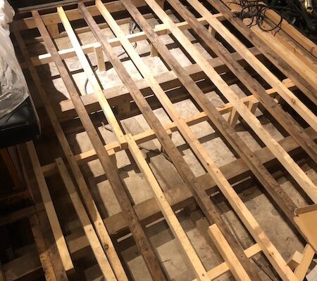店舗内装工事のご依頼。床の補強とCF（クッションフロア）貼り付け｜東京都府中市